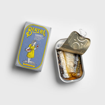 Sardines in olive oil with smoky flavor 125g.